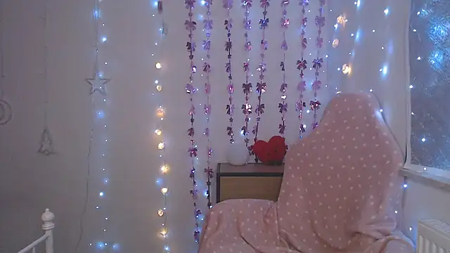 Snapshot of Avelina1 chatting on April 2026 07:58:02 AM Avelina1 online show from April 2026 07:58:02 AM