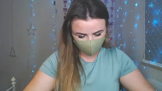 Snapshot of Avelina1 chatting on April 2026 09:44:01 AM Avelina1 online show from April 2026 09:44:01 AM