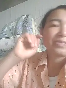 Snapshot of vivi1889 chatting on March 2026 06:41:03 AM vivi1889 online show from March 2026 06:41:03 AM