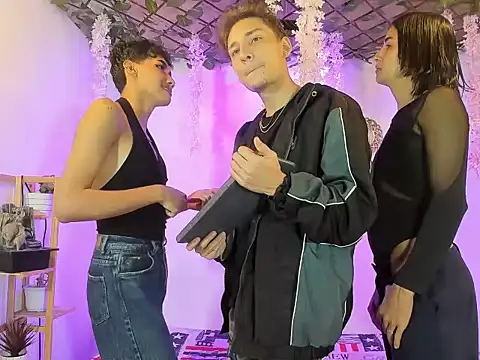 Dapnhe hot2006 online show from March 2026 01:41:02 AM