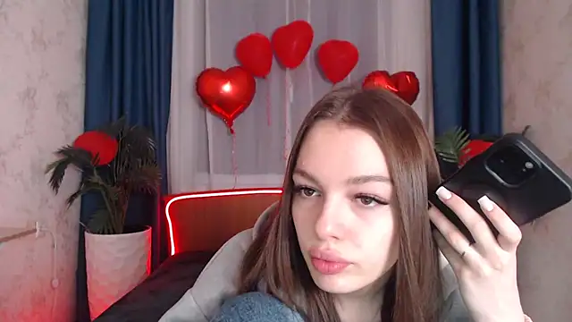 Snapshot of CandyGyrl chatting on February 2026 01:06:02 AM CandyGyrl online show from February 2026 01:06:02 AM