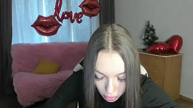 Snapshot of CandyGyrl chatting on March 2026 01:10:01 AM CandyGyrl online show from March 2026 01:10:01 AM