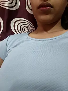 komalsharma99 online show from May 2026 05:02:02 AM