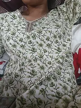 komalsharma99 online show from May 2026 11:17:02 AM