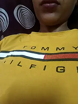 komalsharma99 online show from June 2026 05:20:02 AM