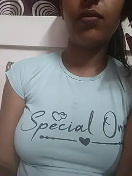 komalsharma99 online show from June 2026 05:35:02 PM