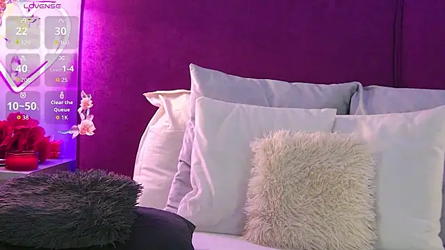 Snapshot of CellineHudson chatting on March 2026 09:21:01 PM CellineHudson online show from March 2026 09:21:01 PM