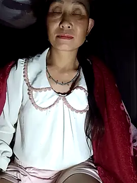 witch-xx online show from March 2026 04:32:01 PM