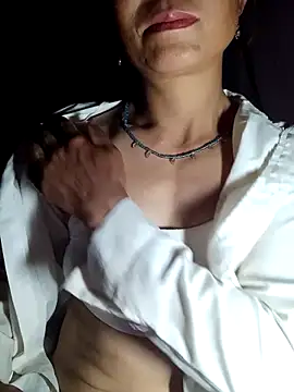 witch-xx online show from June 2026 08:32:02 PM