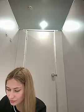 Snapshot of blonde_exe chatting on July 2026 03:07:02 PM blonde exe online show from July 2026 03:07:02 PM