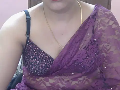 Snapshot of Cute_Sheetal chatting on March 2026 01:00:01 PM Cute Sheetal online show from March 2026 01:00:01 PM