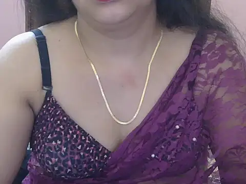 Snapshot of Cute_Sheetal chatting on April 2026 12:35:02 PM Cute Sheetal online show from April 2026 12:35:02 PM