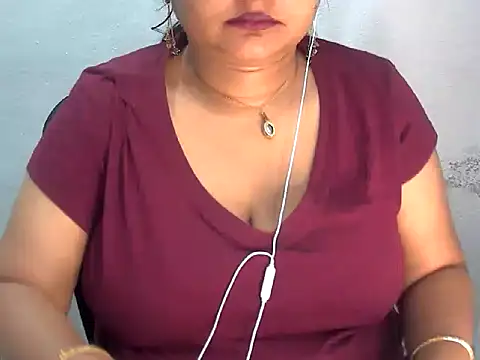 Snapshot of Saniya_K2 chatting on May 2026 08:15:01 PM Saniya K2 online show from May 2026 08:15:01 PM