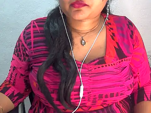 Snapshot of Saniya_K2 chatting on June 2026 05:04:02 PM Saniya K2 online show from June 2026 05:04:02 PM