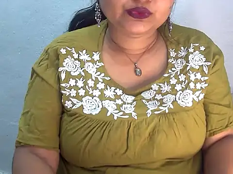 Snapshot of Saniya_K2 chatting on July 2026 04:53:02 PM Saniya K2 online show from July 2026 04:53:02 PM