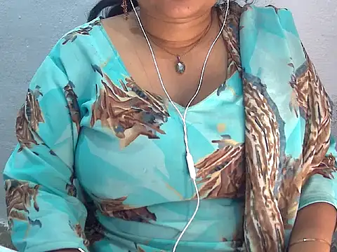 Snapshot of Saniya_K2 chatting on July 2026 04:21:02 PM Saniya K2 online show from July 2026 04:21:02 PM