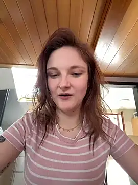 Snapshot of ViviLuu chatting on March 2026 01:05:01 PM ViviLuu online show from March 2026 01:05:01 PM