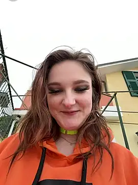 Snapshot of ViviLuu chatting on April 2026 03:34:02 PM ViviLuu online show from April 2026 03:34:02 PM