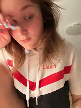 Snapshot of ViviLuu chatting on April 2026 03:13:01 PM ViviLuu online show from April 2026 03:13:01 PM