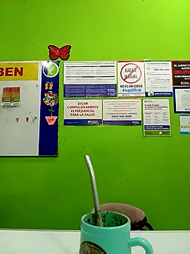 Snapshot of Beesametoda chatting on March 2026 12:10:02 PM Beesametoda online show from March 2026 12:10:02 PM