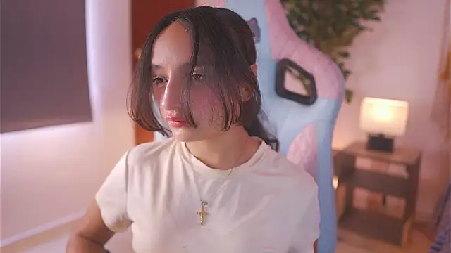  emily jonexs online show from February 2026 03:27:02 PM