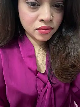 Snapshot of riya_sharma11 chatting on February 2026 01:11:02 PM riya sharma11 online show from February 2026 01:11:02 PM