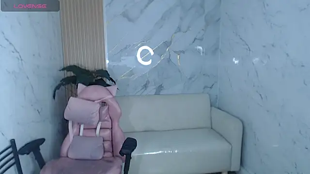 rox luxury tf online show from March 2026 01:37:01 PM