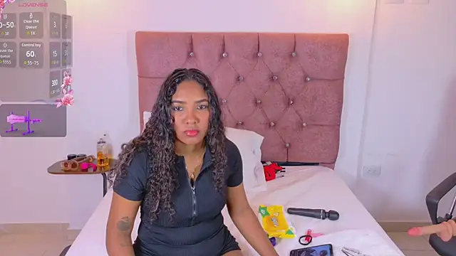 Snapshot of xblack_moon chatting on March 2026 07:42:02 PM xblack moon online show from March 2026 07:42:02 PM