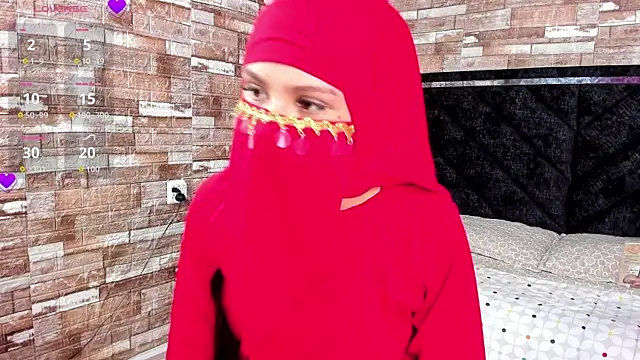 Snapshot of Zully_Amin chatting on April 2026 11:49:01 PM Zully Amin online show from April 2026 11:49:01 PM