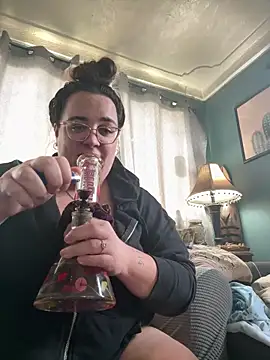 Snapshot of kayleighgirl chatting on April 2026 12:13:01 PM kayleighgirl online show from April 2026 12:13:01 PM