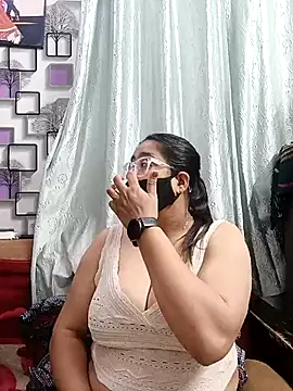 Snapshot of GangbangCouple chatting on February 2026 04:52:02 PM GangbangCouple online show from February 2026 04:52:02 PM