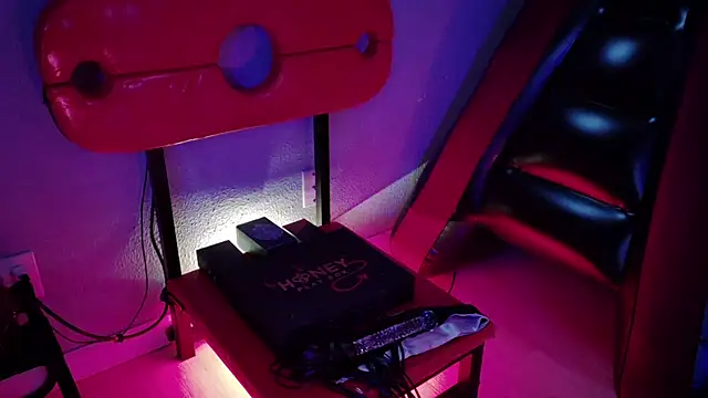 bellaskeykeeper online show from February 2026 02:11:02 PM