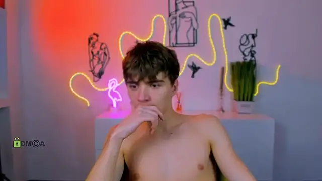 Snapshot of emil_lucky chatting on March 2026 02:15:01 AM emil lucky online show from March 2026 02:15:01 AM