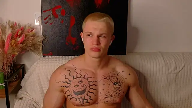 Snapshot of SterlingNoir chatting on March 2026 09:23:01 PM SterlingNoir online show from March 2026 09:23:01 PM