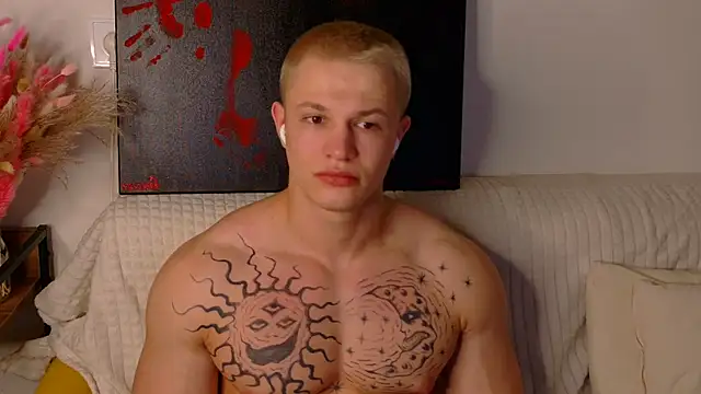 Snapshot of SterlingNoir chatting on March 2026 08:14:01 PM SterlingNoir online show from March 2026 08:14:01 PM