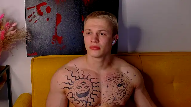 Snapshot of SterlingNoir chatting on March 2026 09:29:02 PM SterlingNoir online show from March 2026 09:29:02 PM