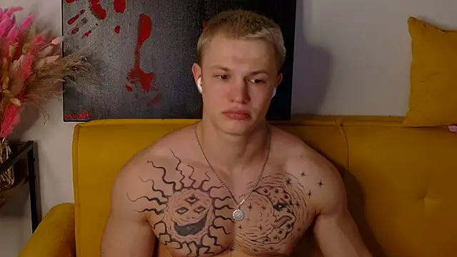 Snapshot of SterlingNoir chatting on March 2026 07:19:01 PM SterlingNoir online show from March 2026 07:19:01 PM