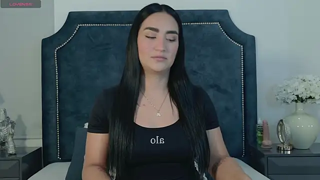 MaraGrief  online show from April 2026 11:37:01 AM