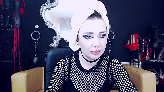 Snapshot of GoddessGeo chatting on January 2025 01:45:02 PM GoddessGeo online show from January 2025 01:45:02 PM