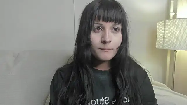 Snapshot of Maxi_mia_1 chatting on February 2026 02:24:01 PM Maxi mia 1 online show from February 2026 02:24:01 PM