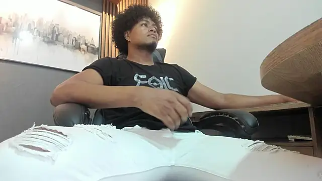 Kai Moreno online show from February 2026 07:32:02 PM