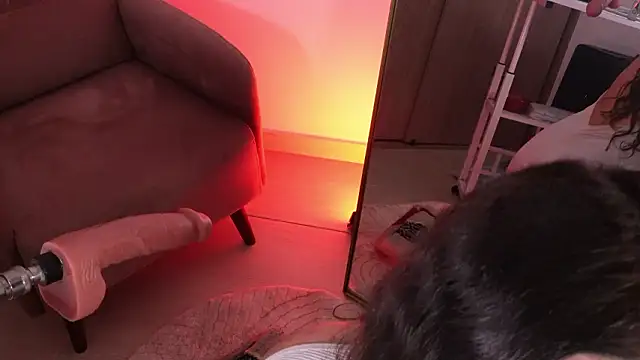 Snapshot of lara_bombshell_ chatting on March 2026 02:06:02 AM lara bombshell online show from March 2026 02:06:02 AM