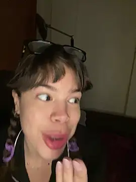 Brigitte01 online show from April 2026 10:20:01 PM