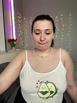 lipsi vikki online show from February 2026 08:10:01 AM