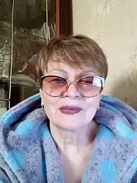 Snapshot of SophieBurns chatting on April 2026 09:37:02 AM SophieBurns online show from April 2026 09:37:02 AM