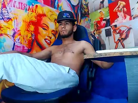 warmNoah online show from April 2026 07:03:02 PM