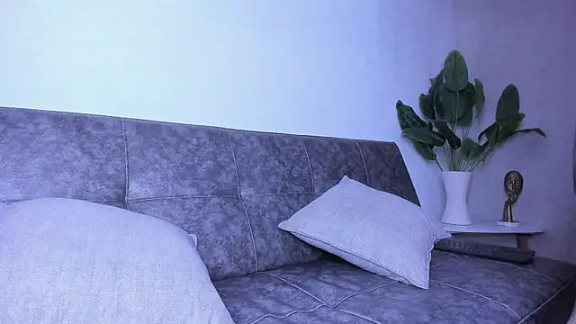 Alessrose online show from July 2026 09:06:02 PM