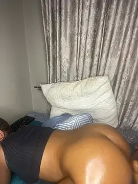 Snapshot of applebae chatting on April 2026 06:11:01 AM applebae online show from April 2026 06:11:01 AM