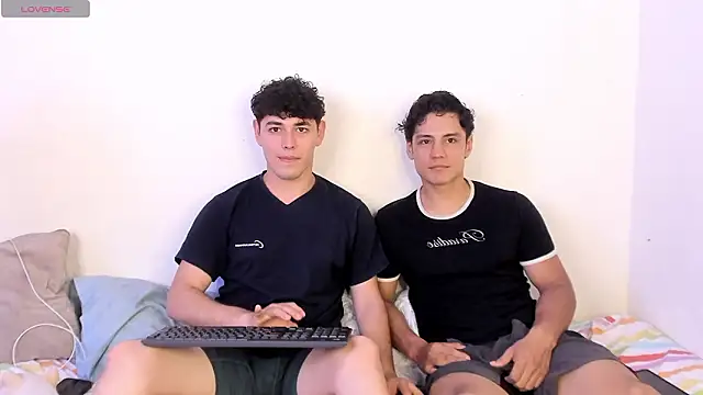 hans andres17 online show from February 2026 12:51:02 AM