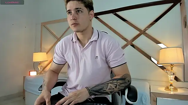 rayan linxx online show from March 2026 08:01:02 PM